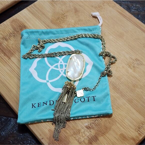 Kendra scott Rayne mother of pearl and gold necklace - Picture 3 of 7